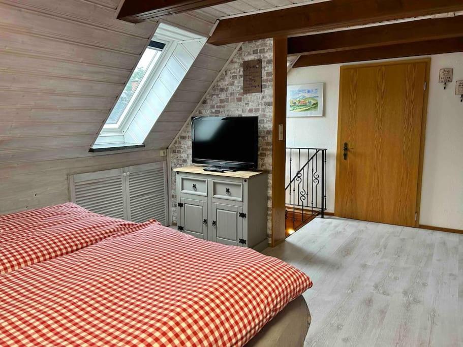 Maisonette-Fewo Fritz Mit Infrarotsauna Grossschoenau Luaran gambar